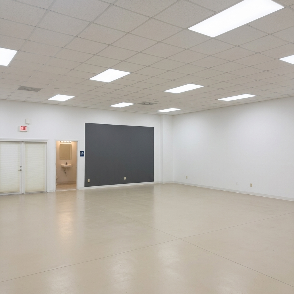 1241 Fallston Rd — Open retail area